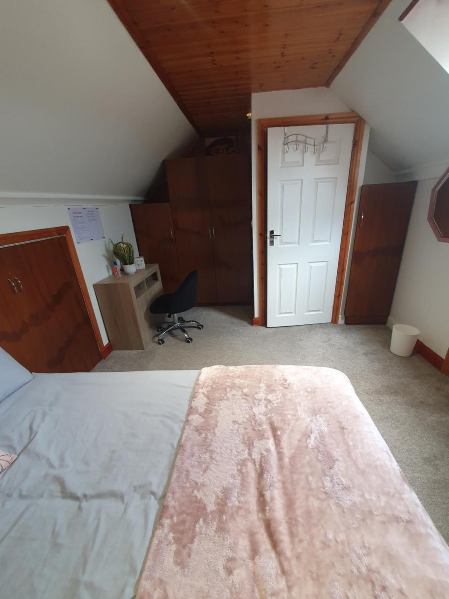 Private Double Room In Cardiff Exterior foto
